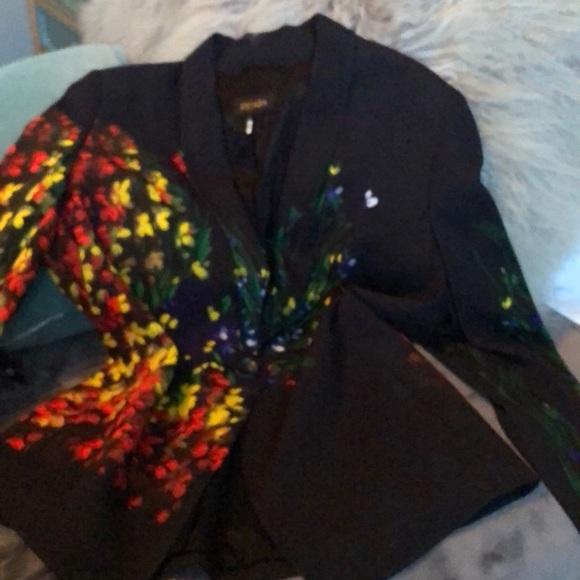 Escada jacket - Picture 8 of 15